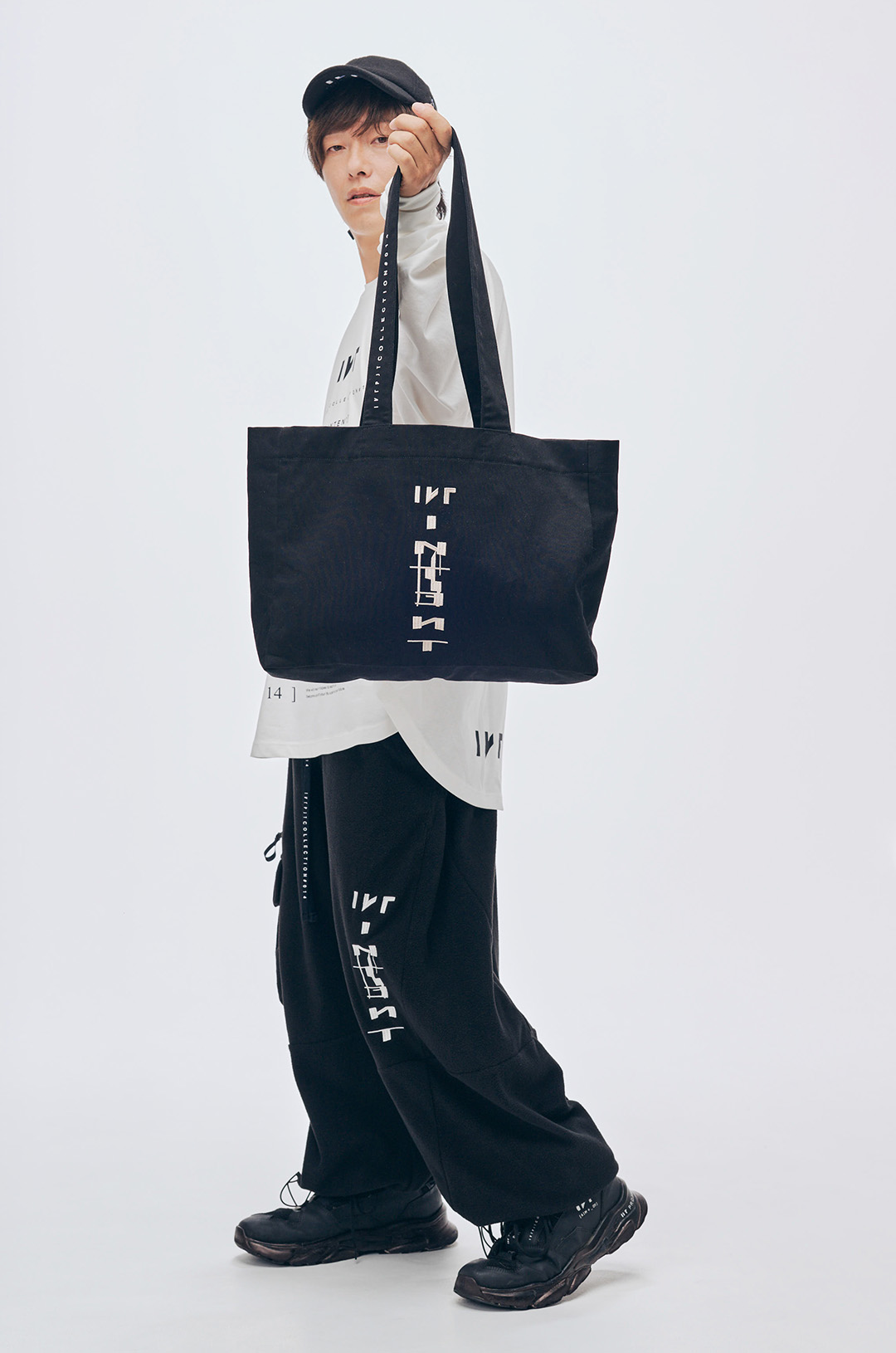 EMBROIDERED TOTE BAG - IKE Project ONLINE STORE