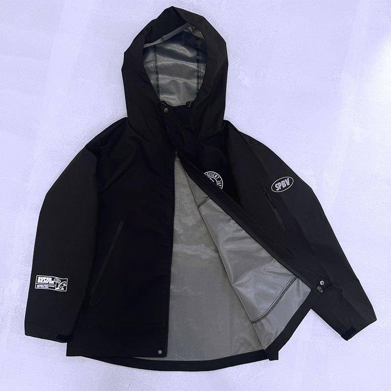 超美品✨　BARNEYS NEWYORK　マウンテンパーカー　　ベージュ　48 NEOS（KOKUYO） マウンテンパーカー ウインドブレーカー 「neos